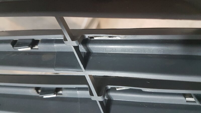 Grila radiator Mercedes Benz Clasa C W204 ( 2007-2014 )